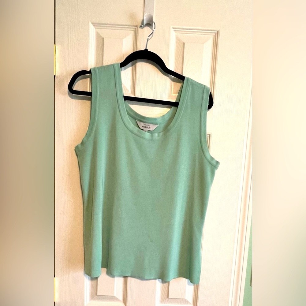 Misook mint sleeveless shell xl
